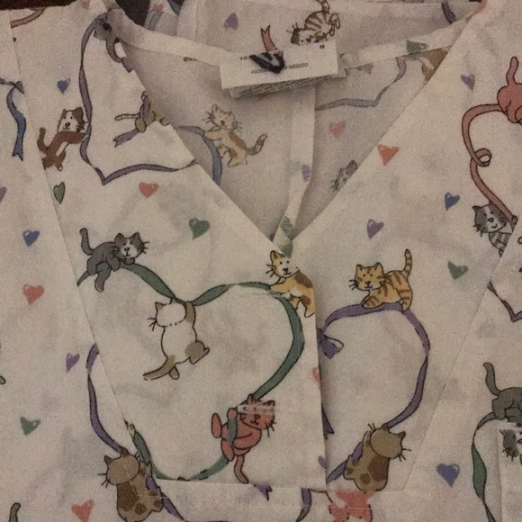 Cat scrub. Medium - Picture 1 of 5